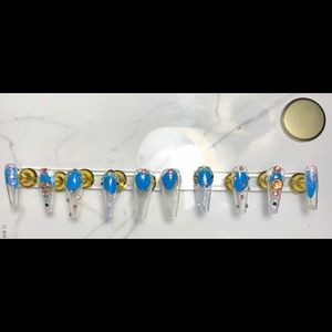 20 piece Reusable Swarovski crystal press ons ✨